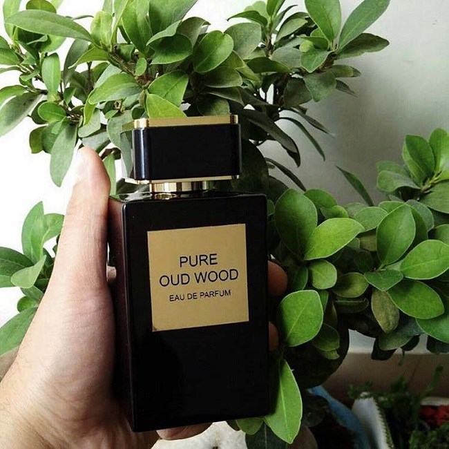 pure oud wood eau de parfum